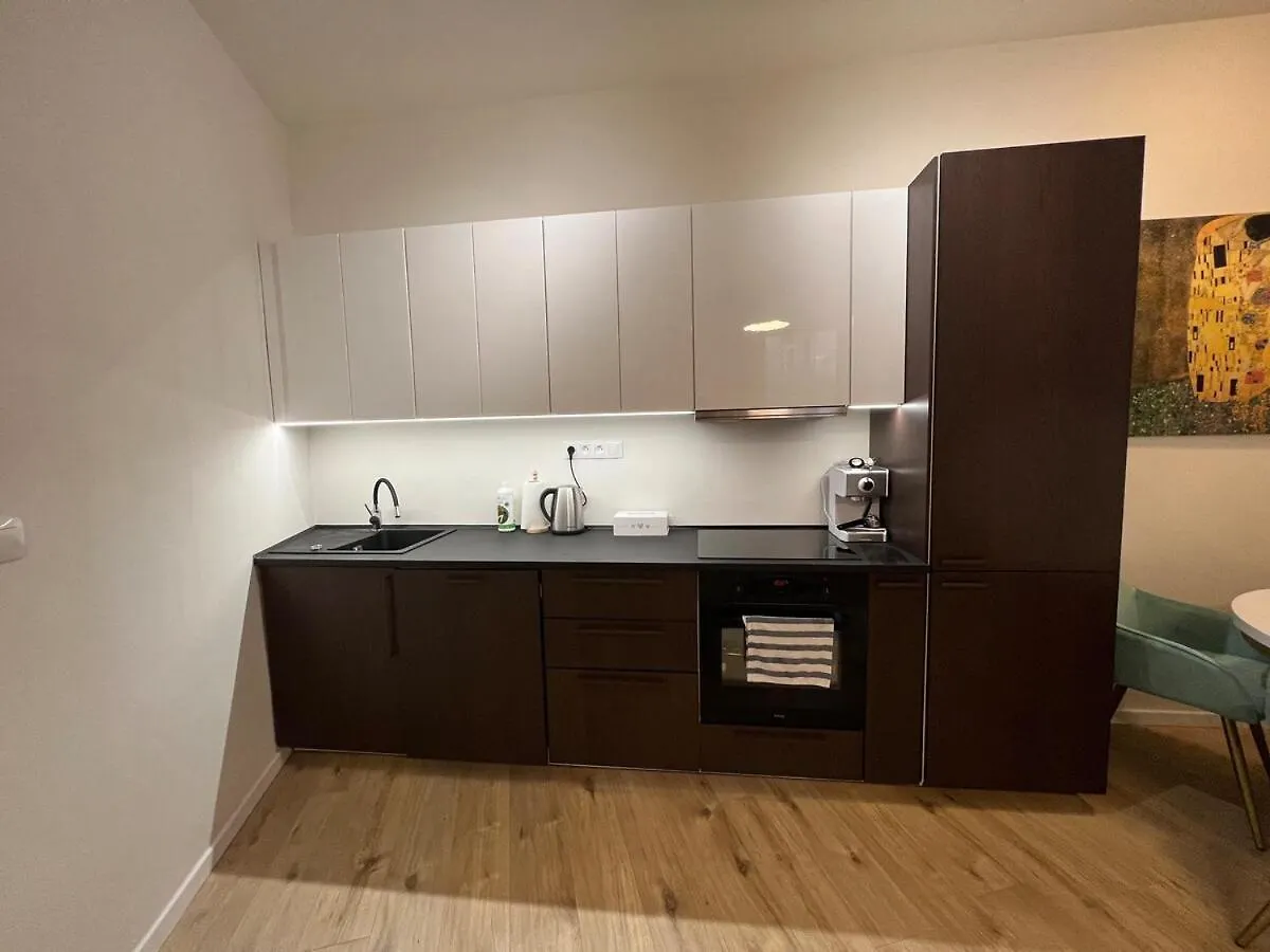 Apartment Stylish 1 Bedroom Plus Office At Amazing Location Prague